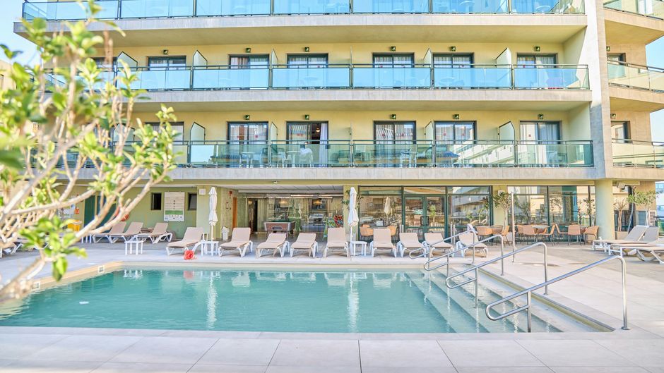 Leonardo Hotel Fuengirola Costa Del Sol Pool