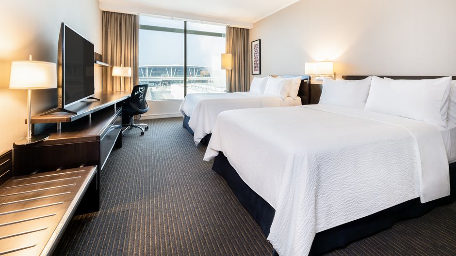 Holiday Inn Santiago Airport Room