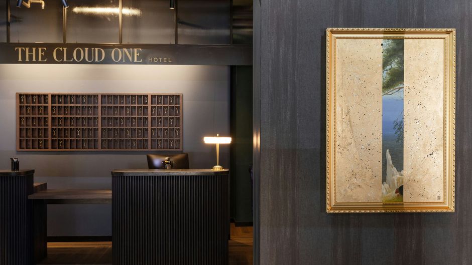 Metropolitan Hotel by Flemings Lobby
