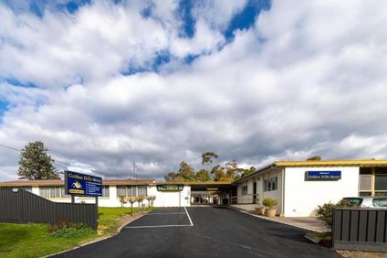Golden Hills Motel