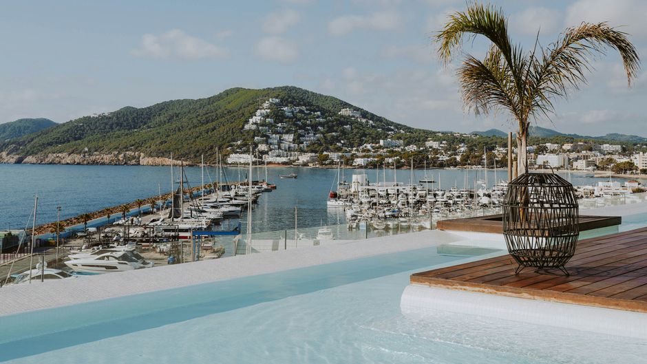 Aguas de Ibiza Grand Luxe Hotel Pool