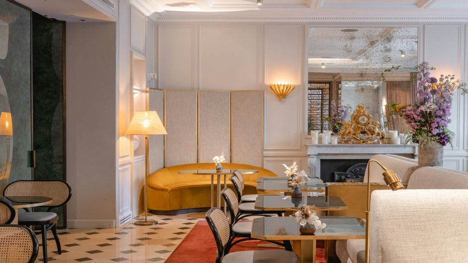 Grand Powers Paris Restaurant
