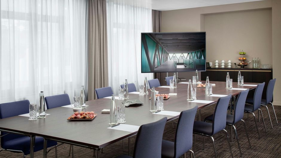 ACASA Suites Hotel Meeting