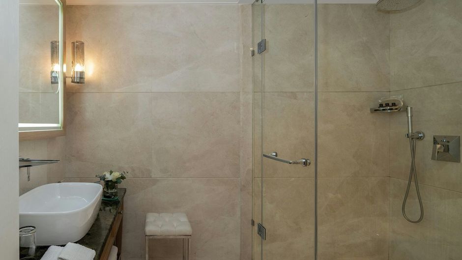 10 Karakoy Istanbul Room