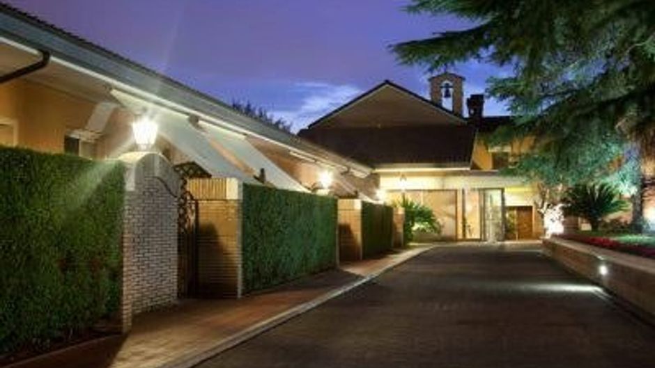 Hotel Piccolo Borgo Exterior