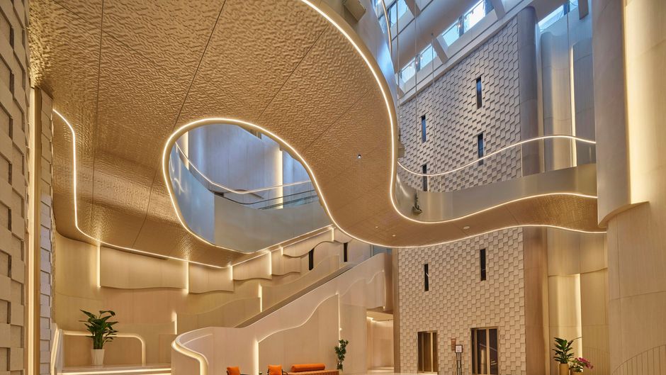 The Reserve Hotel Luoyang Lobby