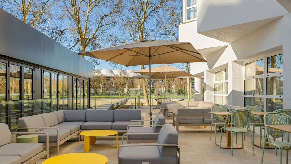 Four Points by Sheraton Reims Cathedrale Exterior