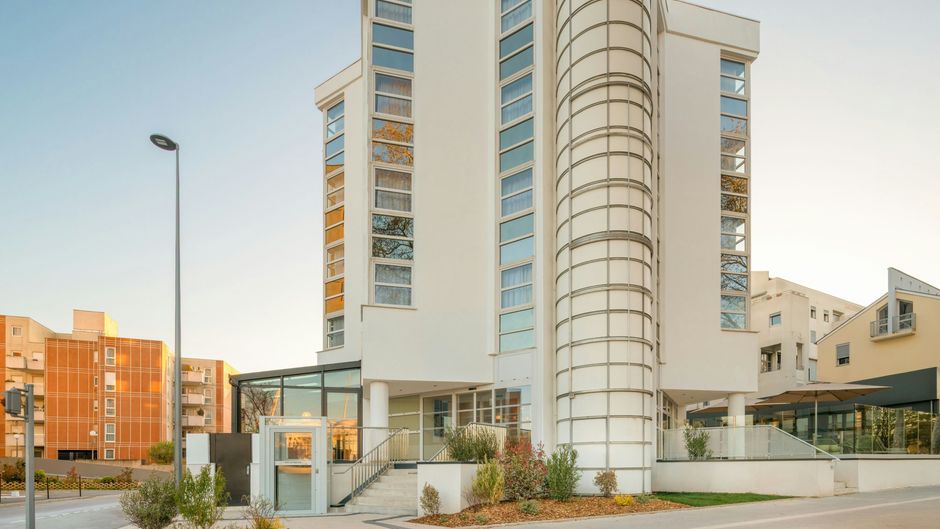 Four Points by Sheraton Reims Cathedrale Exterior