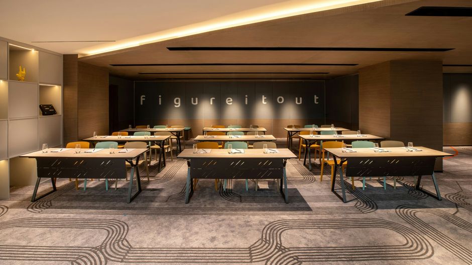 Moxy Xi'an Beilin Meeting