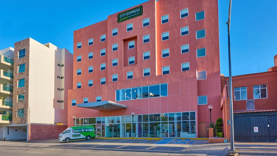 City Express Junior by Marriott Exterior