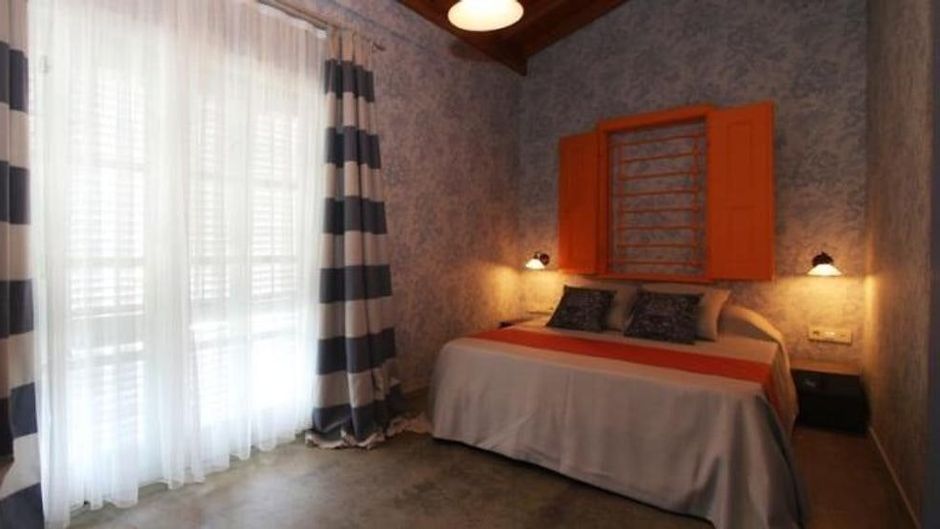 Alacati Kostem Hotel Room