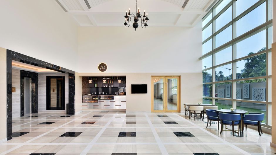 Courtyard by Marriott Kochi Infopark Lobby