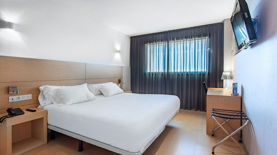 Hotel Hola Tafalla Room