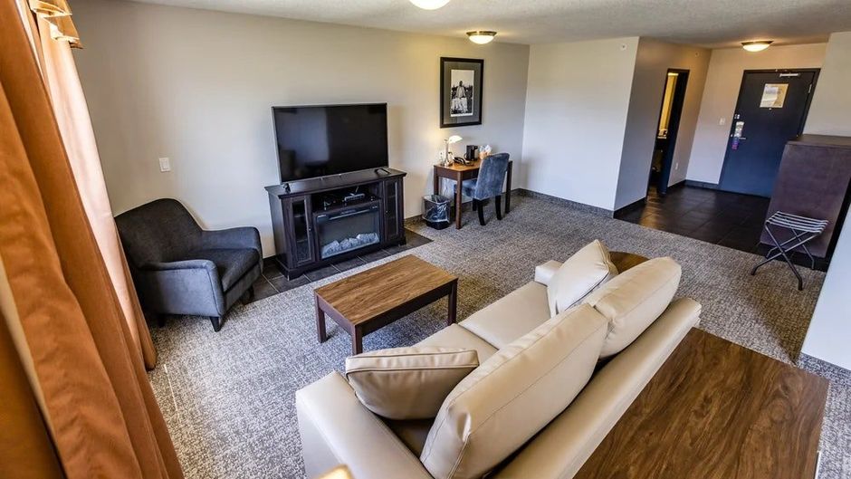 Stoney Nakoda Resort Room
