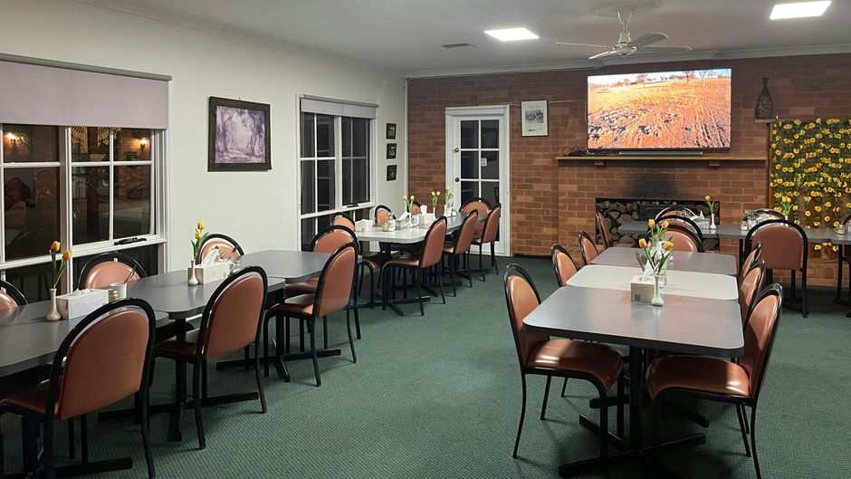 Philadelphia Motor Inn Restaurant