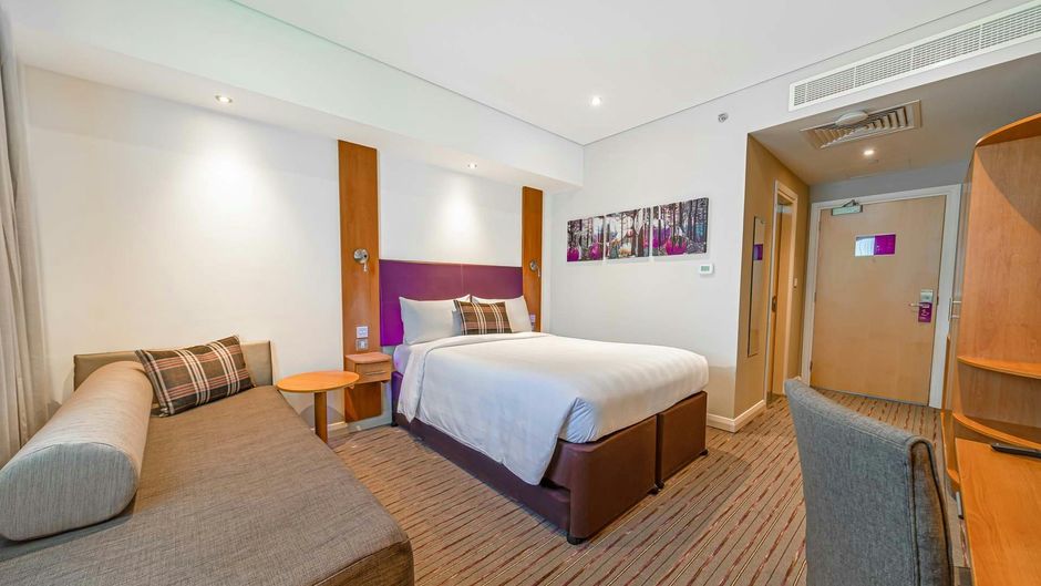 Premier Inn Abu Dhabi Intl Airport Hotel Room