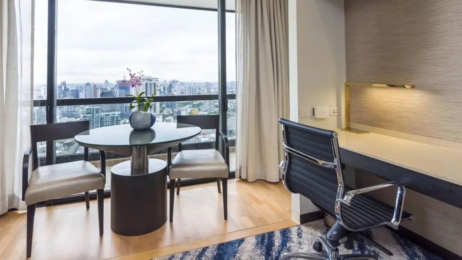 Emporium Suites by Chatrium Exterior