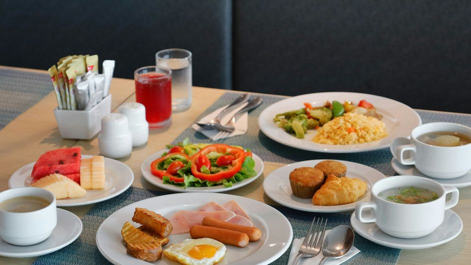 Fortune Hotel Saengchan Beach Restaurant