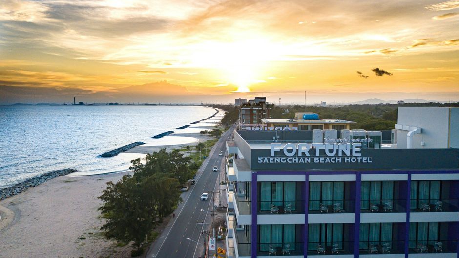 Fortune Hotel Saengchan Beach Exterior