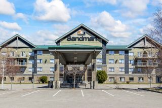 Sandman Hotel & Suites Calgary West