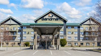 Sandman Hotel & Suites Calgary West