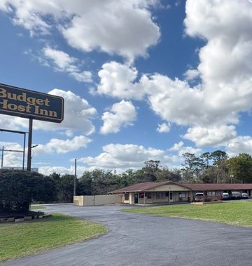 Budget Host Inn