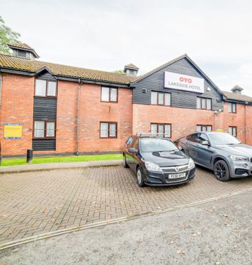 OYO Lakeside Haydock Hotel