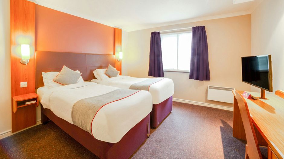 OYO Lakeside Haydock Hotel Room