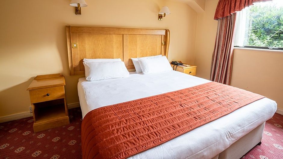 Lakeside International Hotel Room