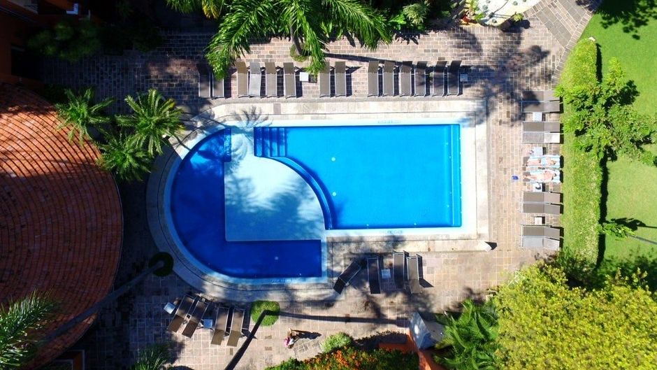 Hosteria las Quintas Pool