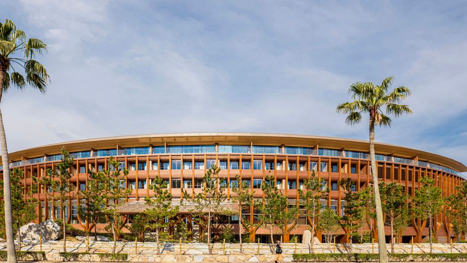 THE PASONA Exterior