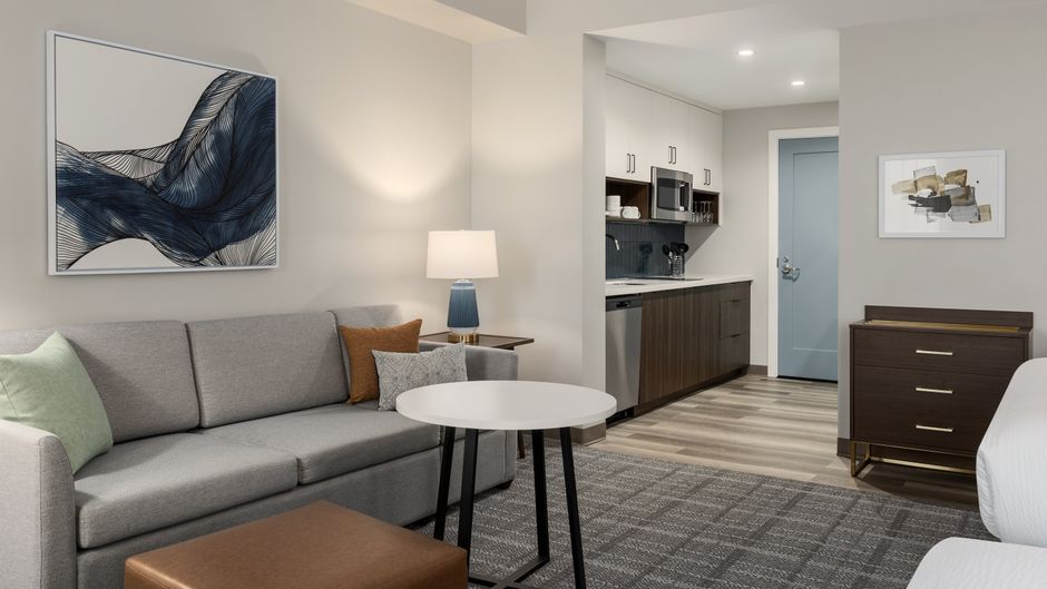 Staybridge Suites Toronto Airport East Room