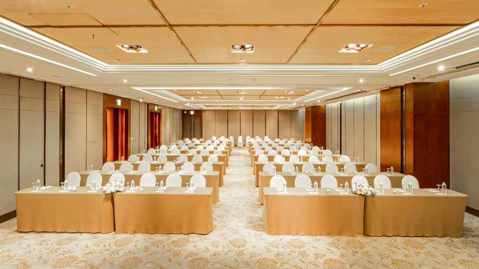 Lotte Hotel Saigon Meeting