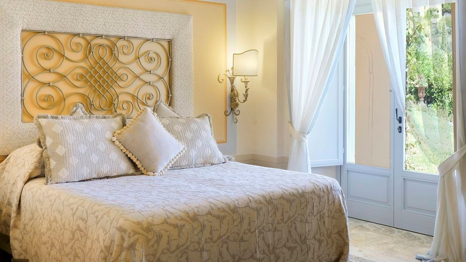 Relais Il Falconiere Room