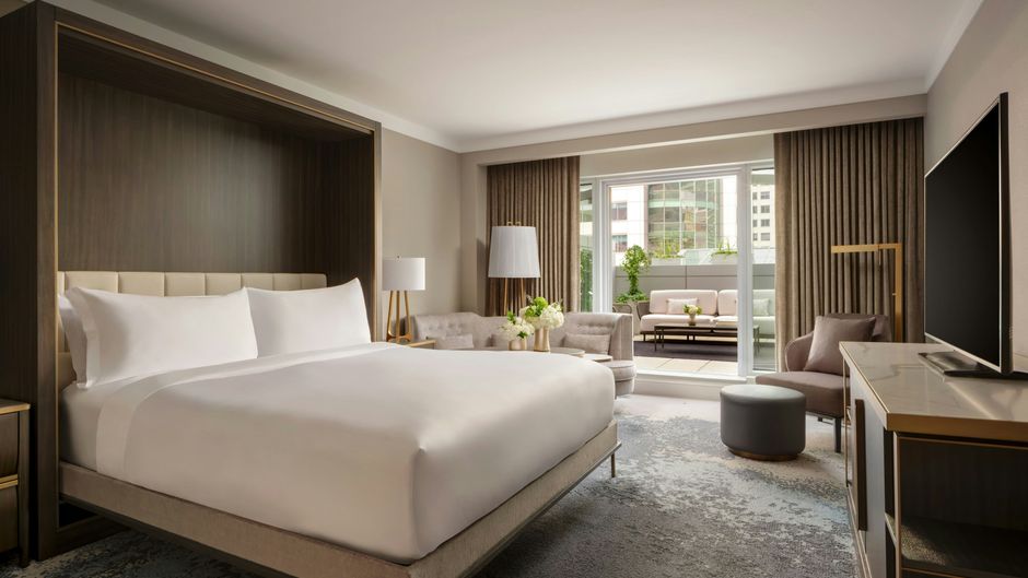 The Ritz-Carlton, Toronto Suite