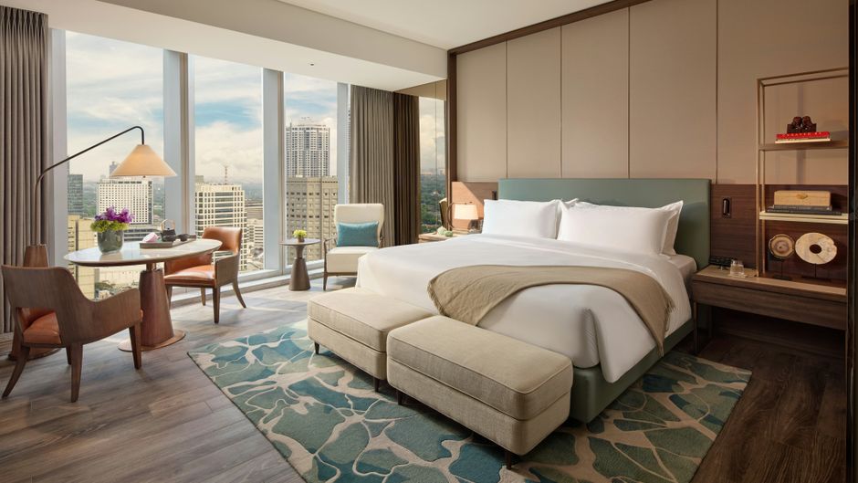 Mandarin Oriental Makati, Manila Room