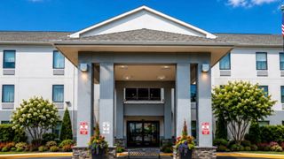 Holiday Inn Express & Suites Burlington