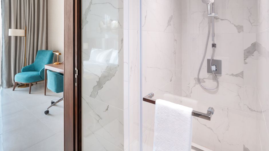 Holiday Inn Dubai Al-Maktoum Airport Room