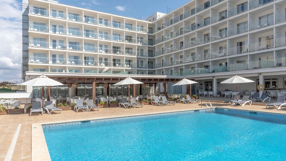 Alua Leo Hotel Pool