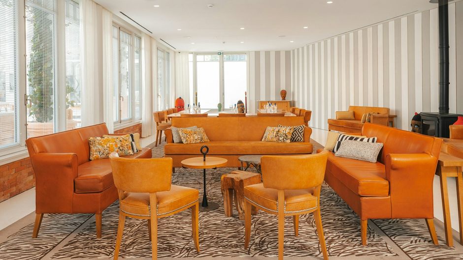 Hotel Haaitza Meeting