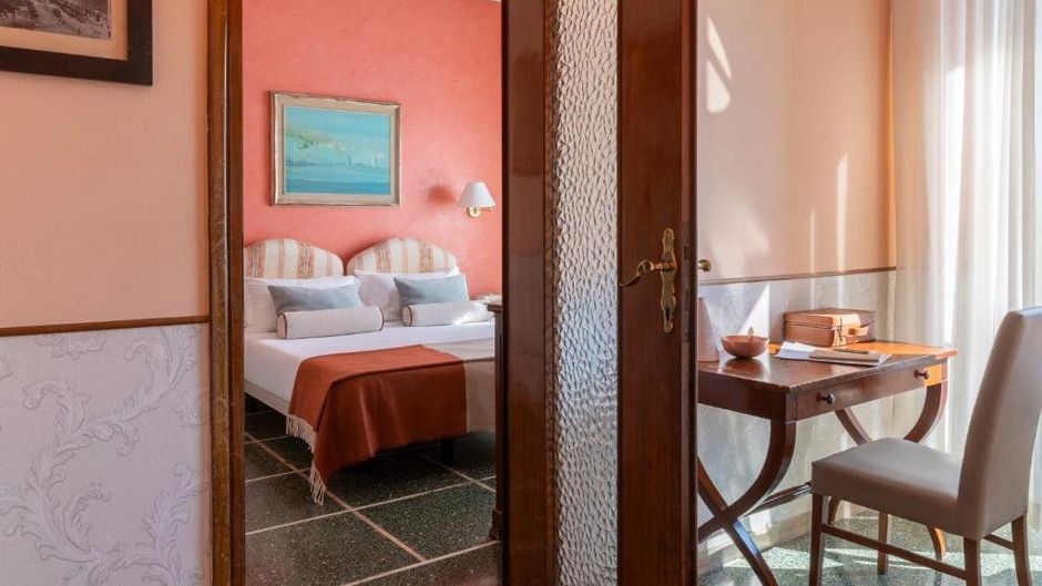 Albergo La Pace Room
