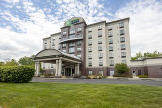 Holiday Inn Express & Suites Columbus