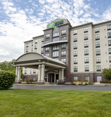 Holiday Inn Express & Suites Columbus