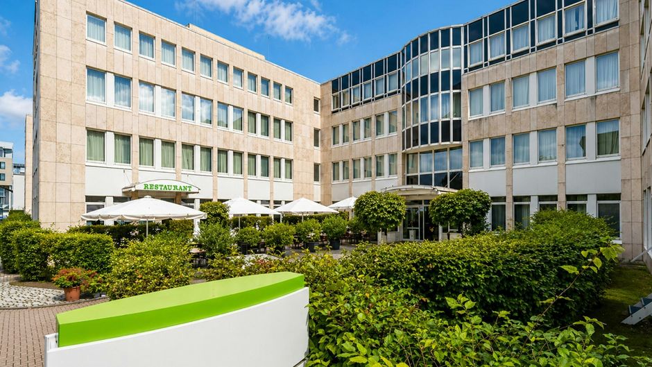 Sunday Hotel Frankfurt Arpt-Neu-Isenburg Exterior