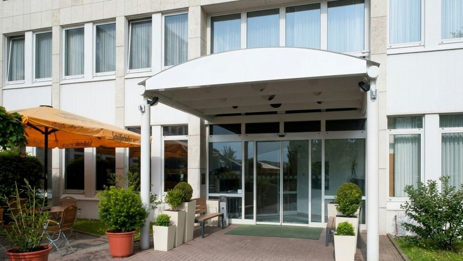 Sunday Hotel Frankfurt Arpt-Neu-Isenburg Exterior