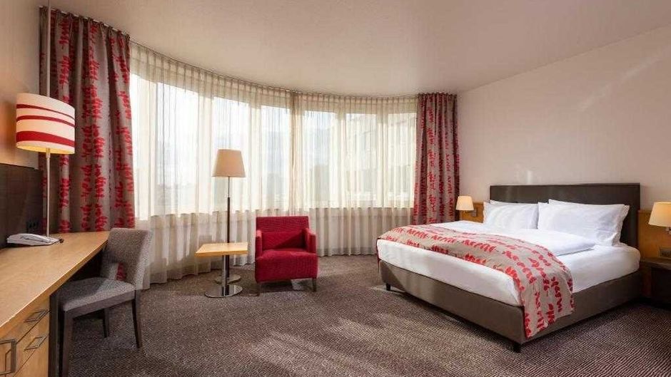 Sunday Hotel Frankfurt Arpt-Neu-Isenburg Room