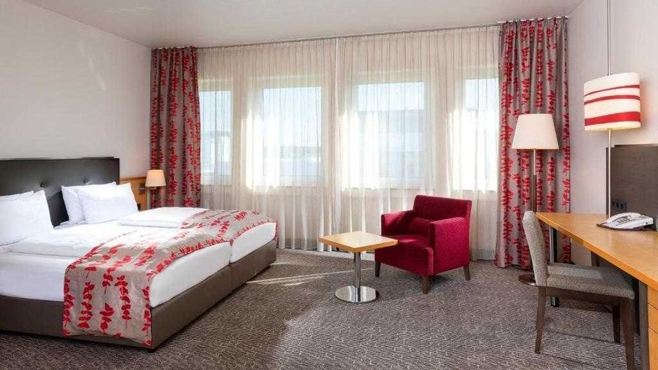 Sunday Hotel Frankfurt Arpt-Neu-Isenburg Room