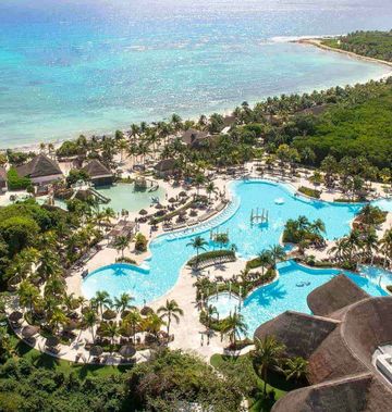 Grand Palladium Colonial Resort & Spa