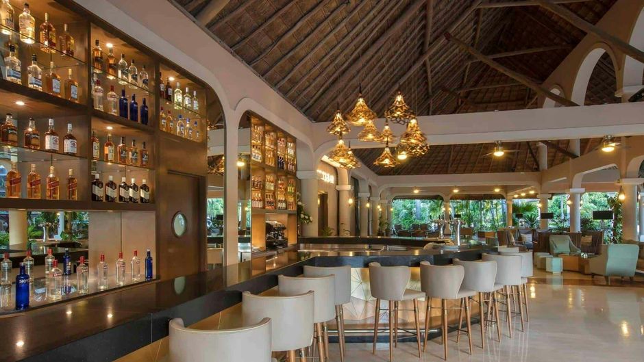 Grand Palladium Colonial Resort & Spa Lobby
