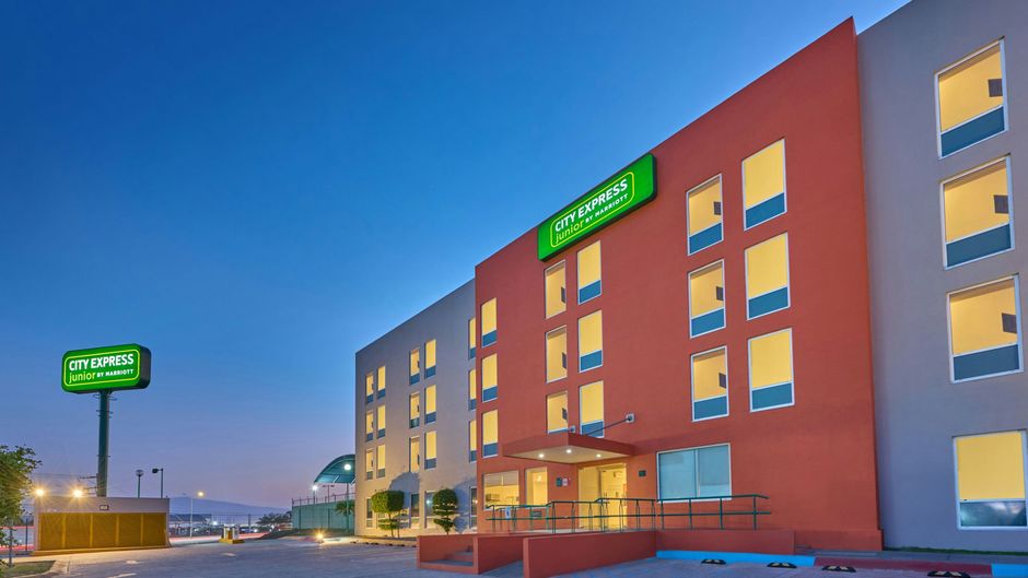 City Express Junior by Marriott Exterior